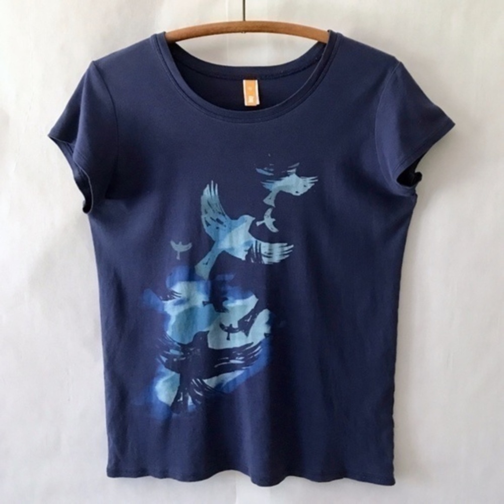 Lucy Navy Bird Print Short Sleeve Trim Fit Tee